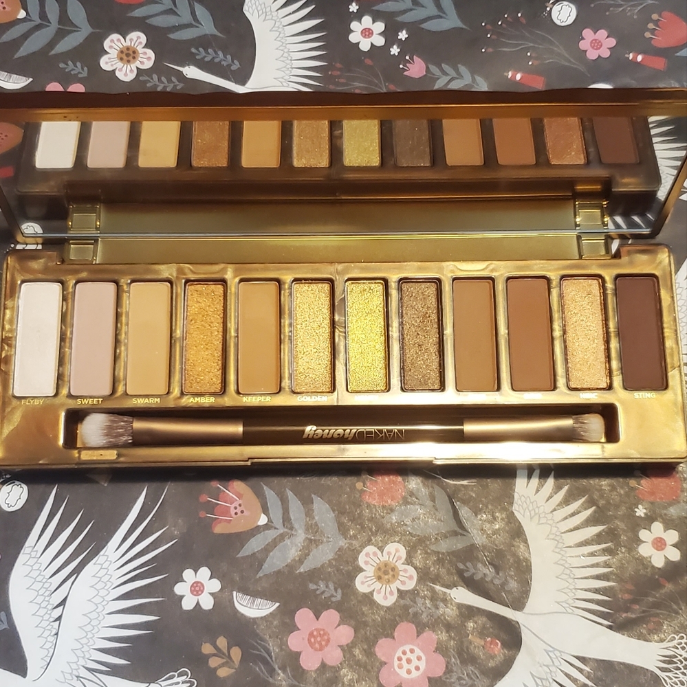 ✨️UD Naked Honey✨️